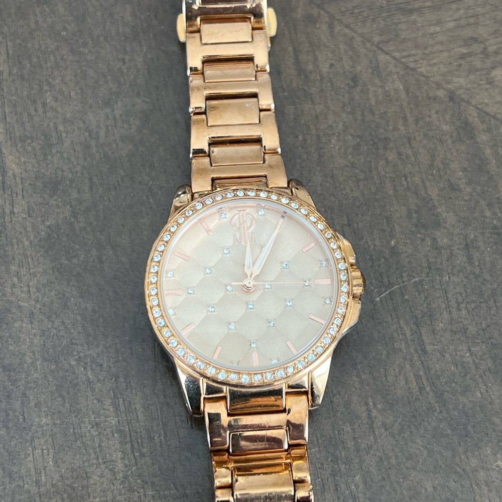 Elegant Rose Gold Women's Watch